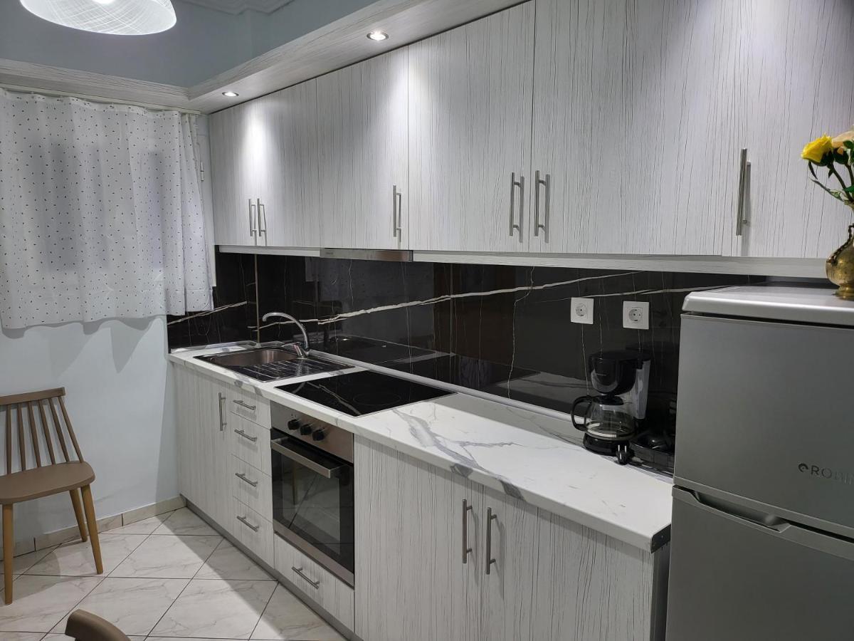 Thea Sea Apartment Nea Moudhania Exteriör bild